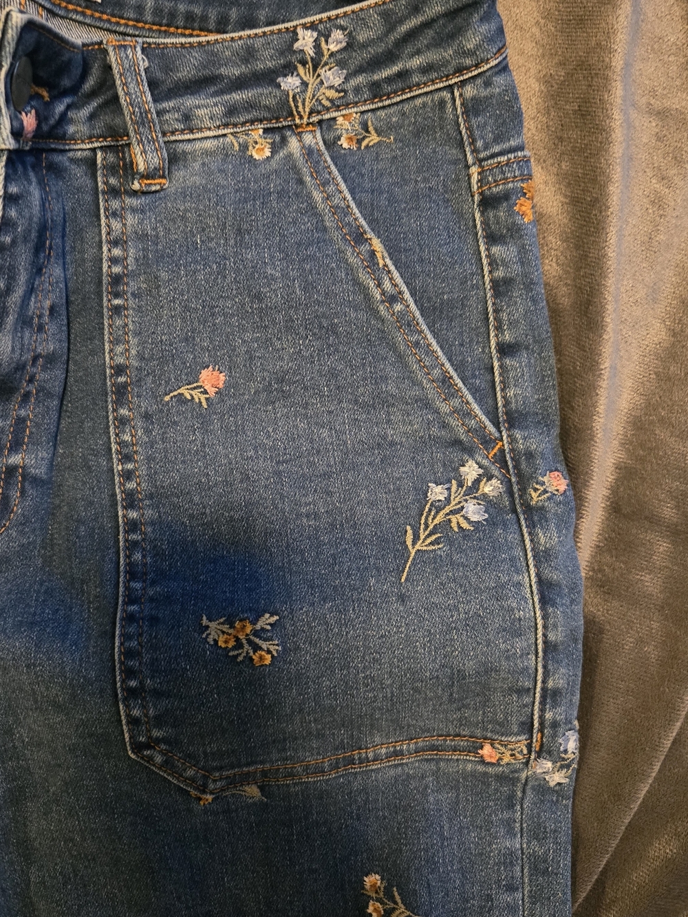 Driftwood Embroidered Dark Wash Women’s Jeans - Floral Detail - Picture 12 of 16